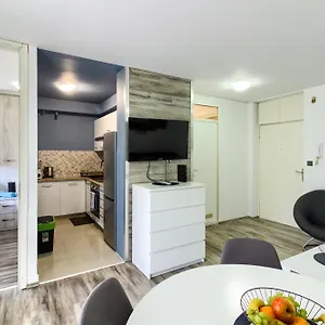 Lungomare Apartament Pula