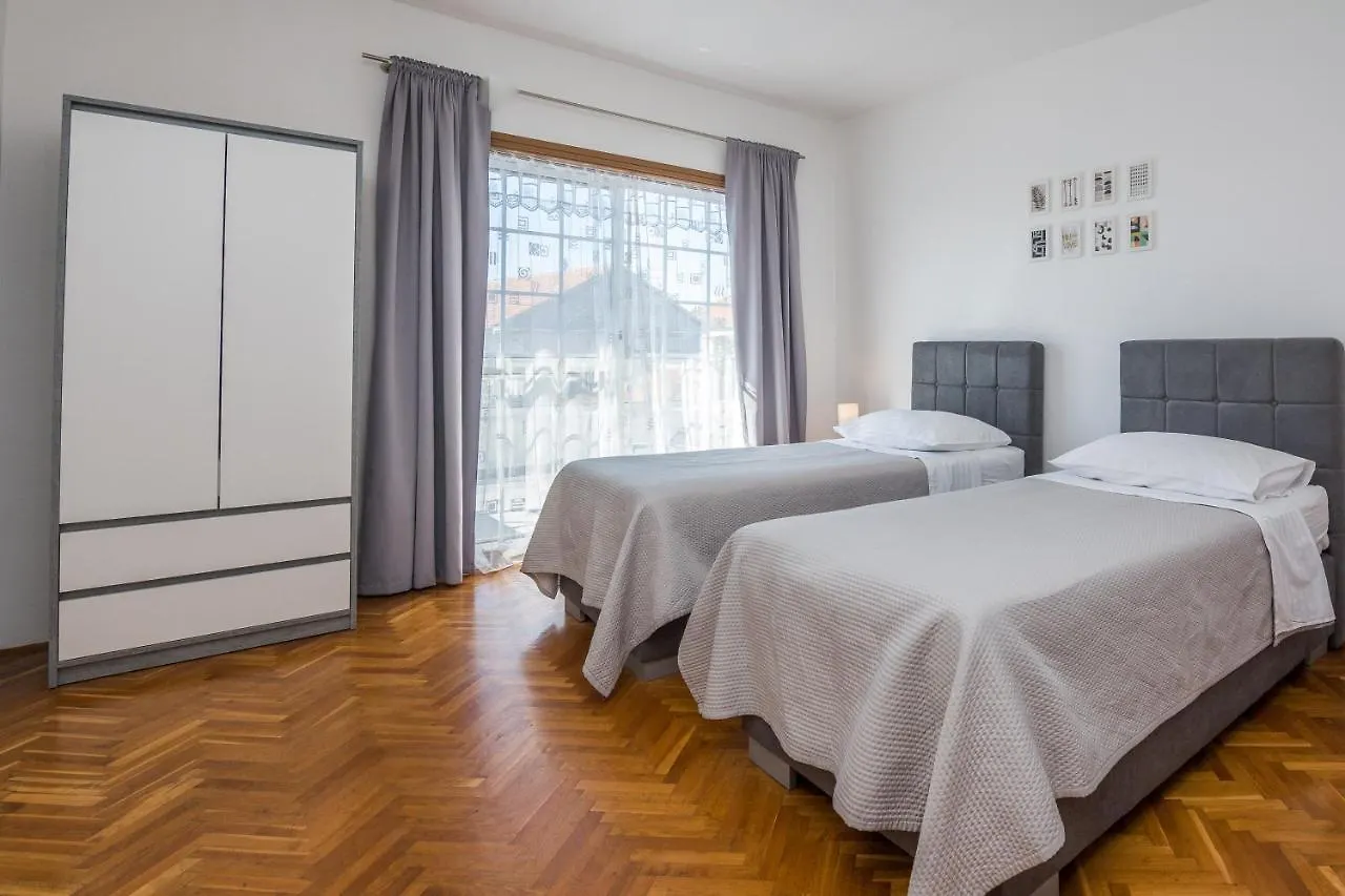 Apartament Royal Choice With Pool Zadar