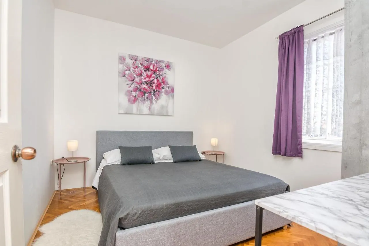 Apartament Royal Choice With Pool Zadar